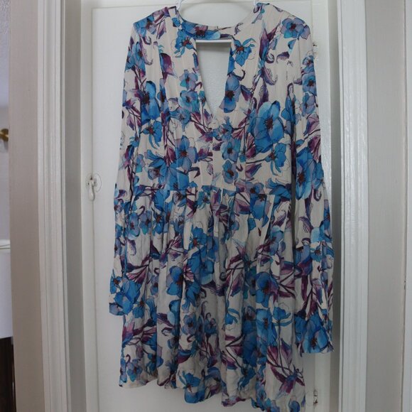 Free People Blue & Purple Pleated Floral Flare Sleeves Dress - Picture 1 of 8